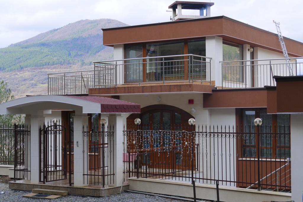 Mala Planina Guest House Iskrets Exterior photo