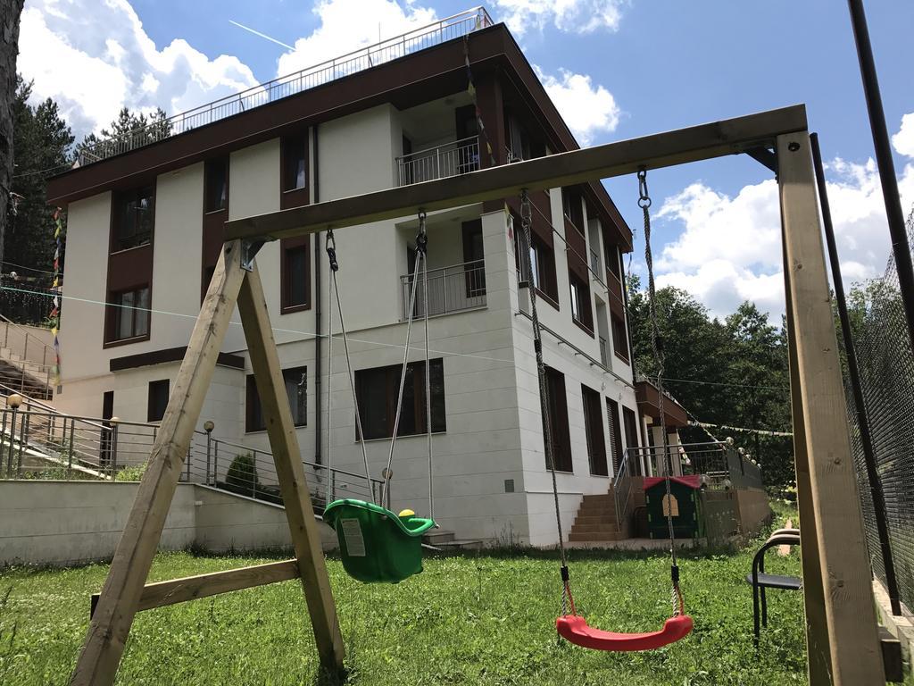 Mala Planina Guest House Iskrets Exterior photo